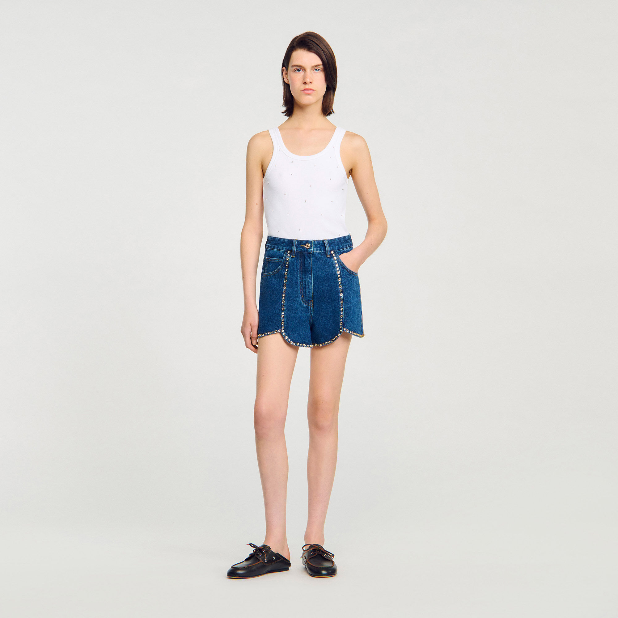 Pantalón corto vaquero con strass