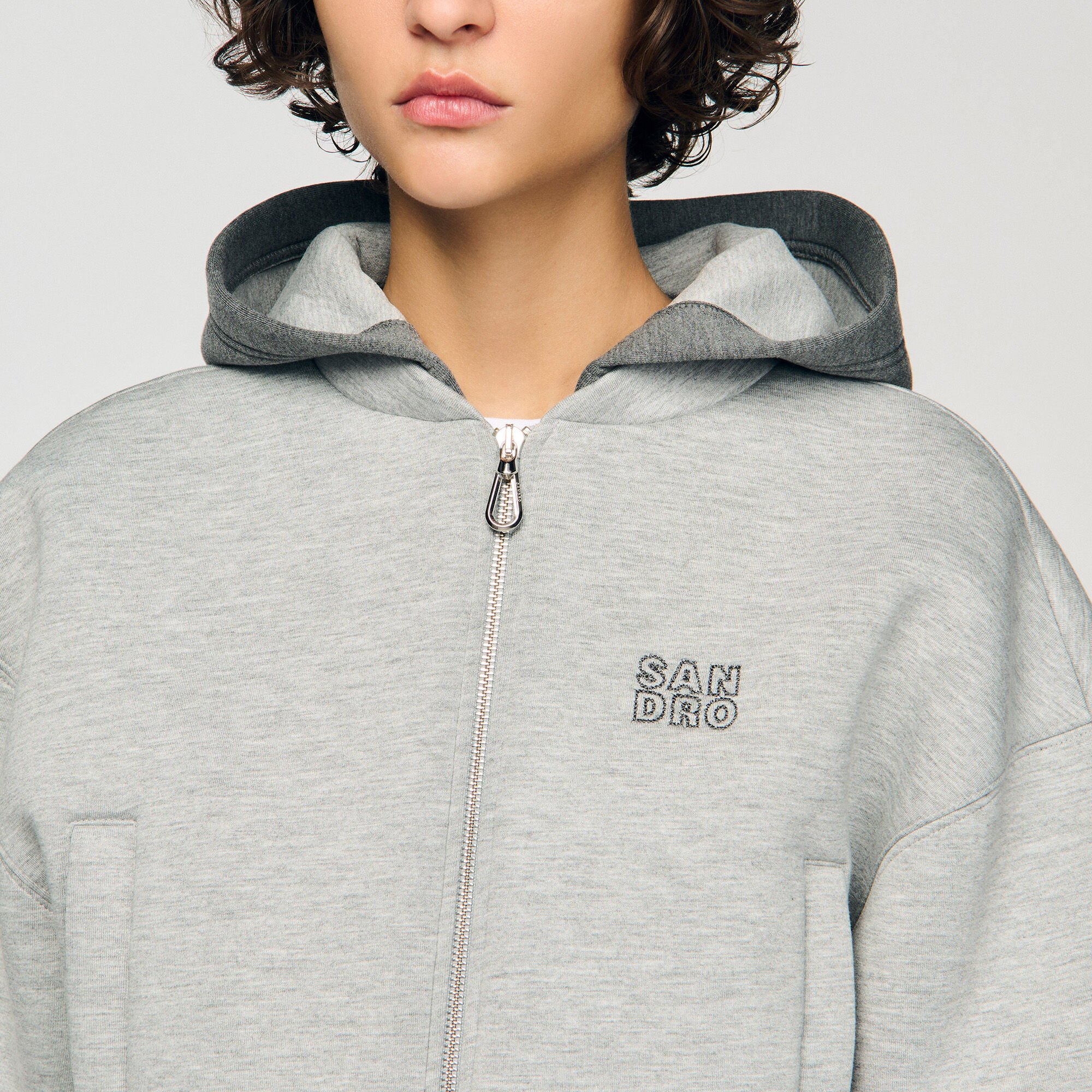 Cazadora sudadera con capucha
