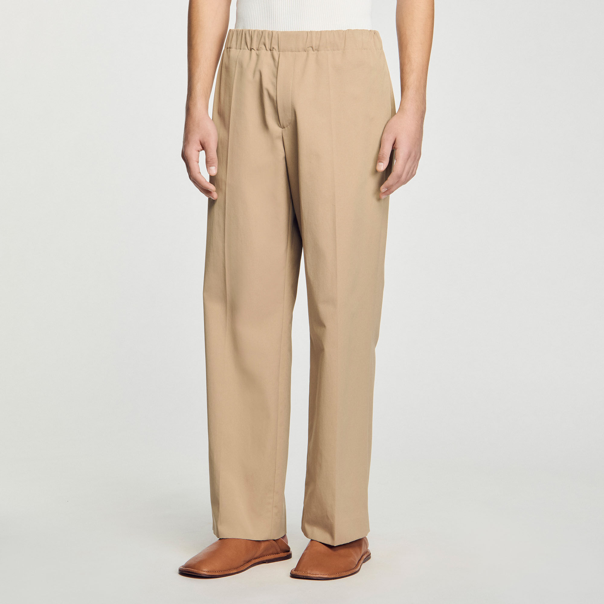 Pantalón ancho
