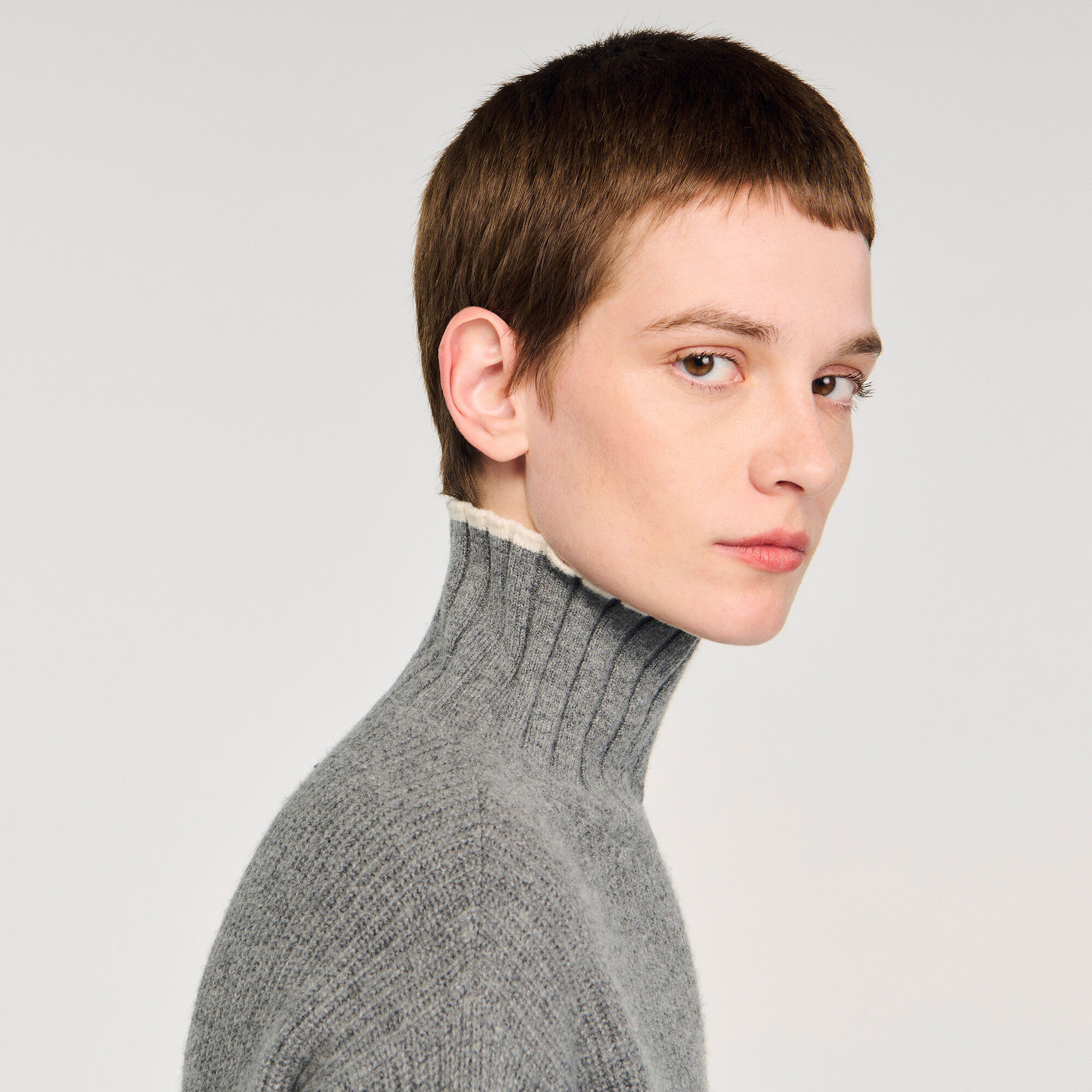 Jersey de cuello alto