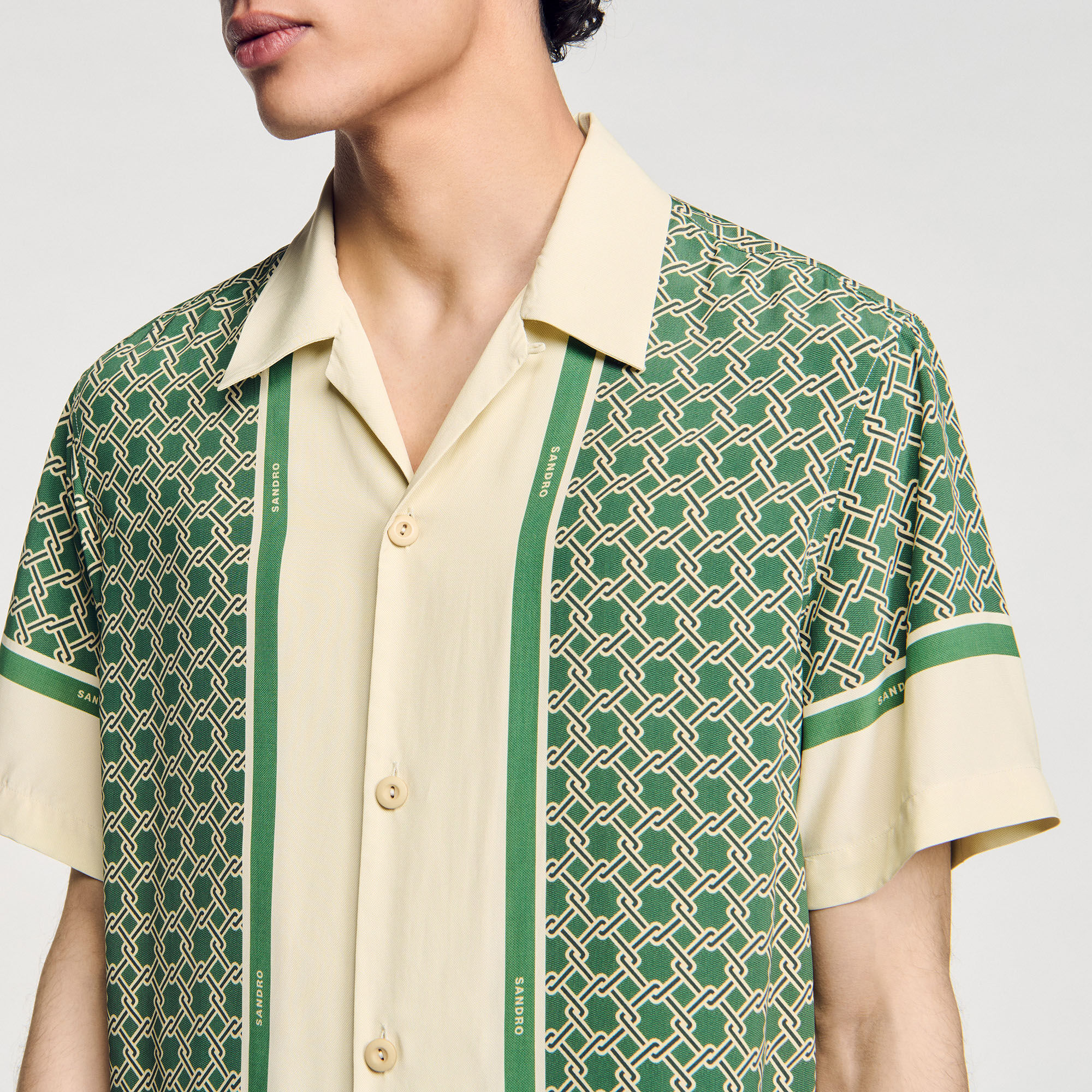Camisa estampada de manga corta
