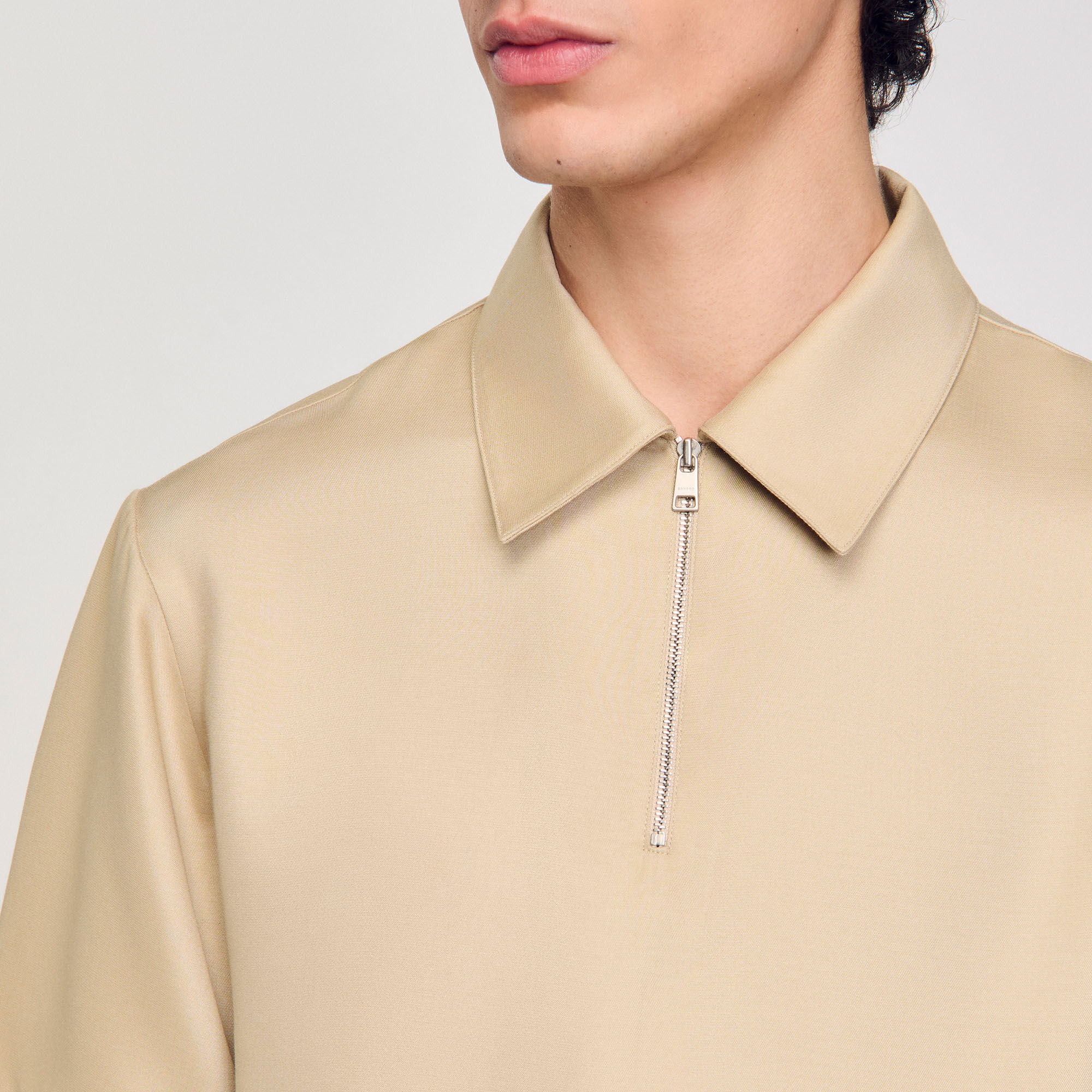 Polo de cuello con cremallera