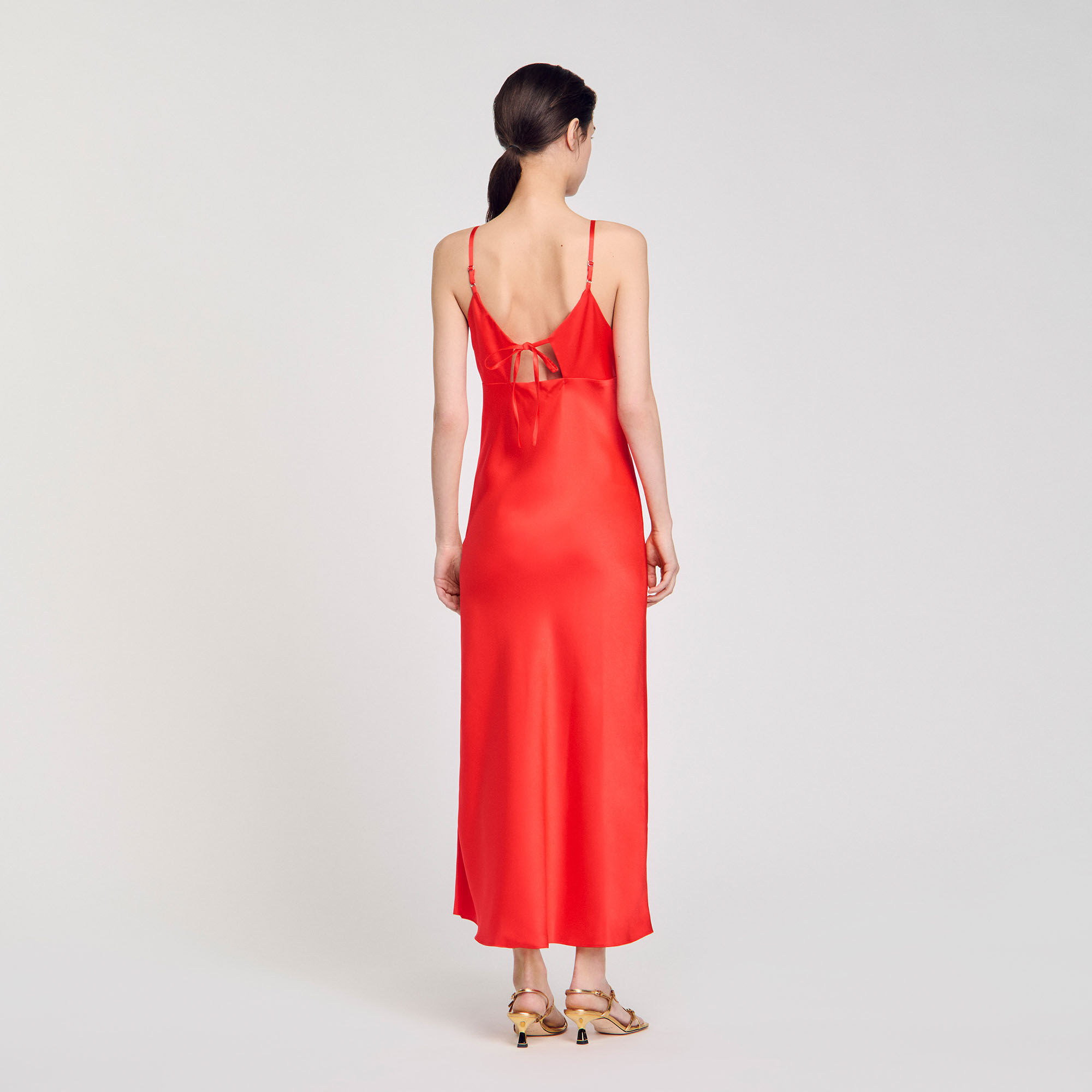 Vestido fluido sin tirantes