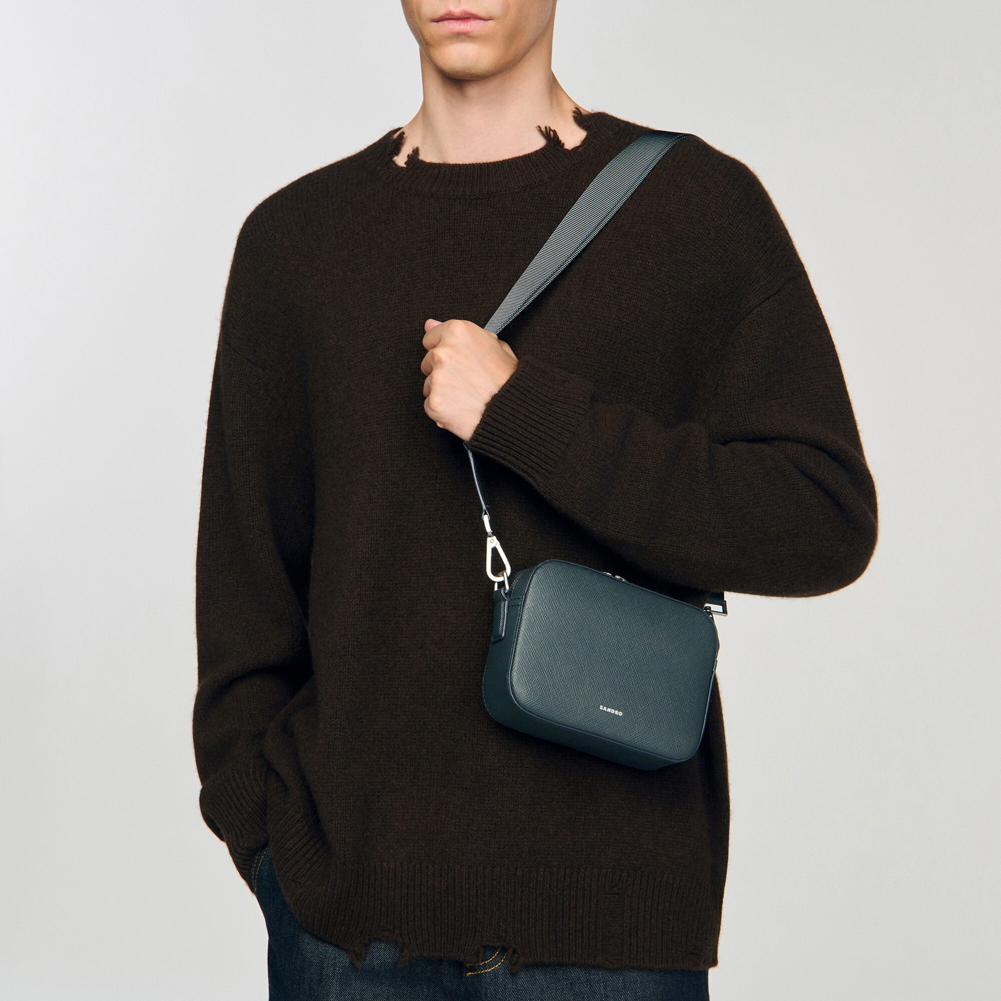 Bolso pequeño de cuero reconstituido