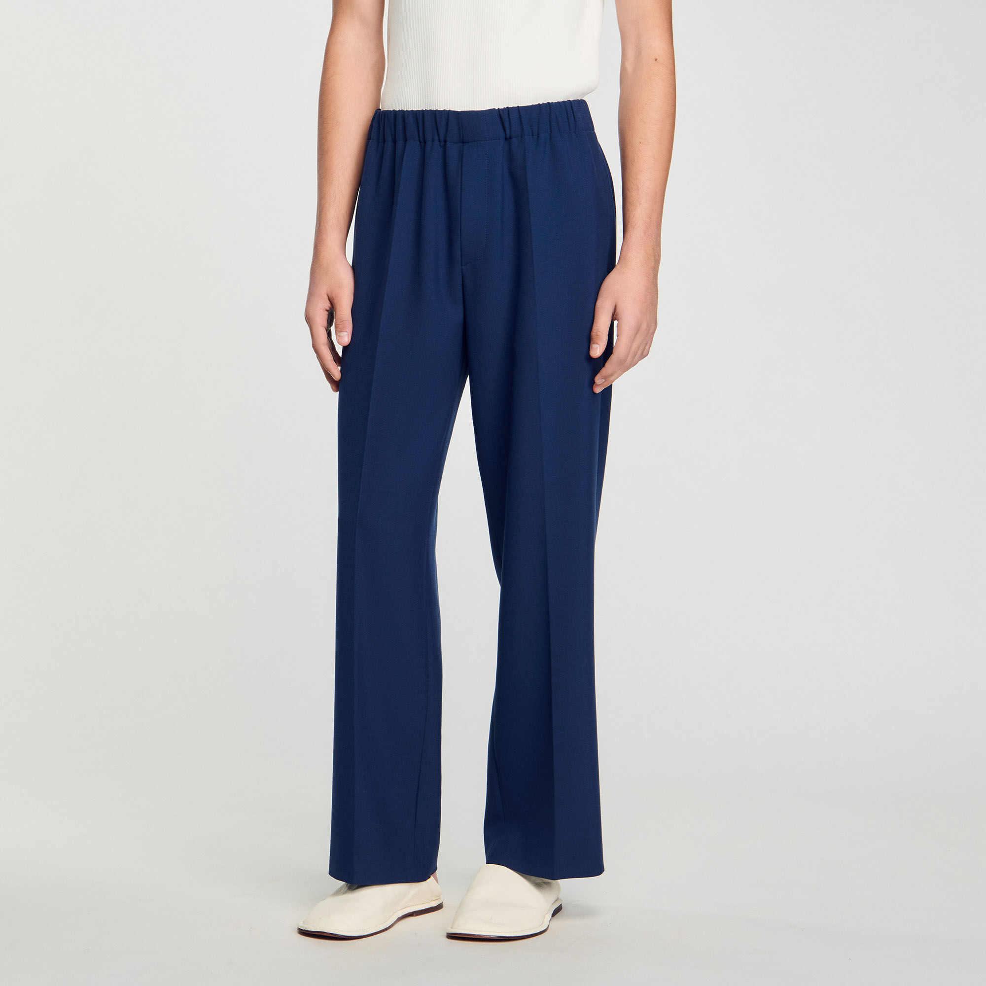 Pantalón ancho