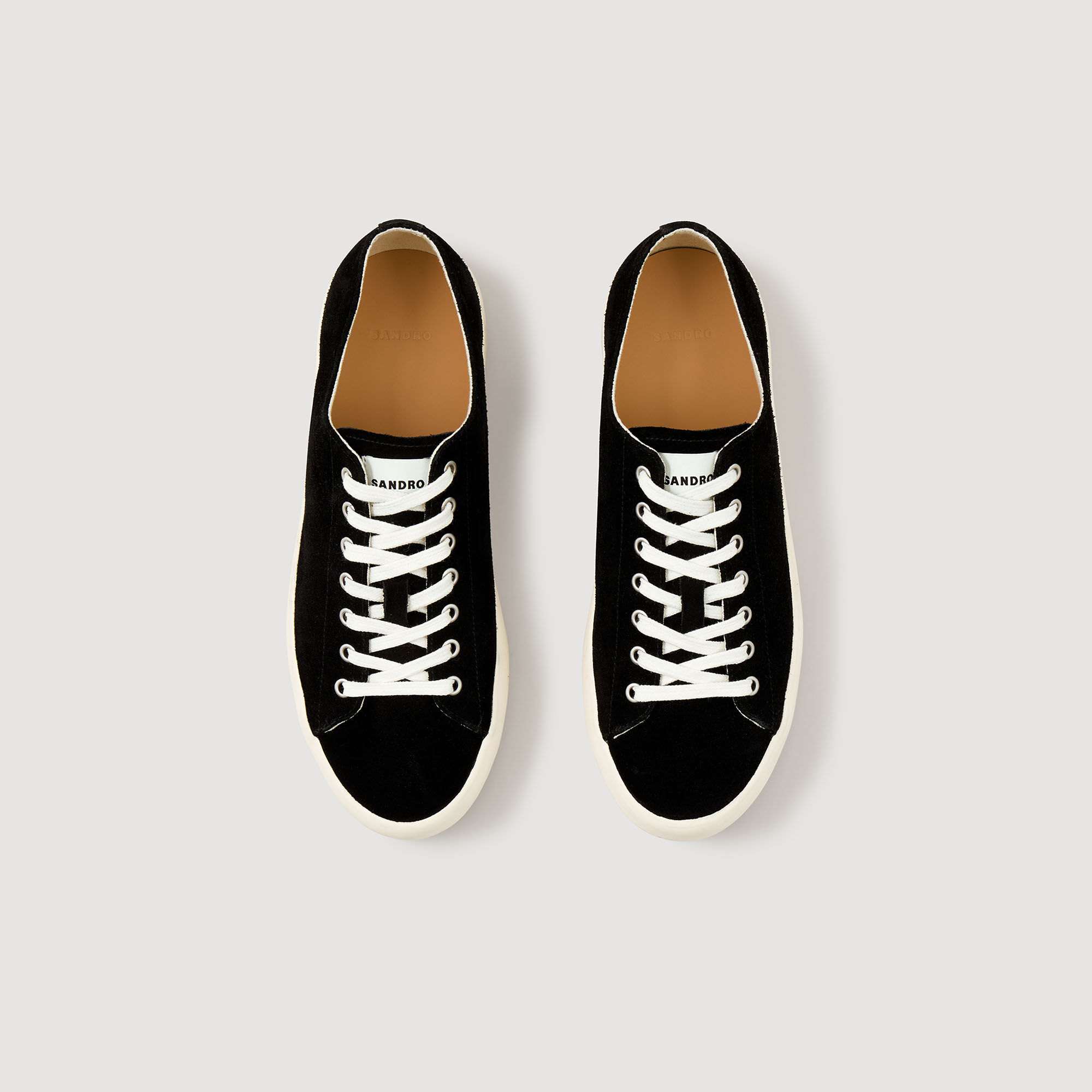 Zapatillas bajas de serraje