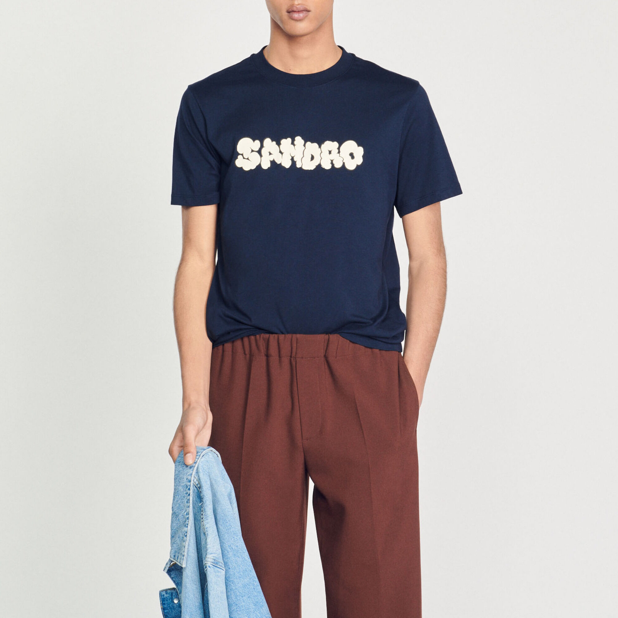 Camiseta con bordado Sandro