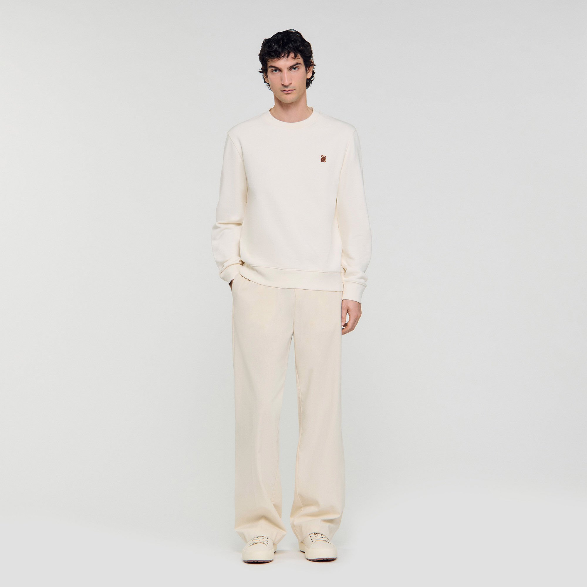 Sudadera oversize con parche de cuero