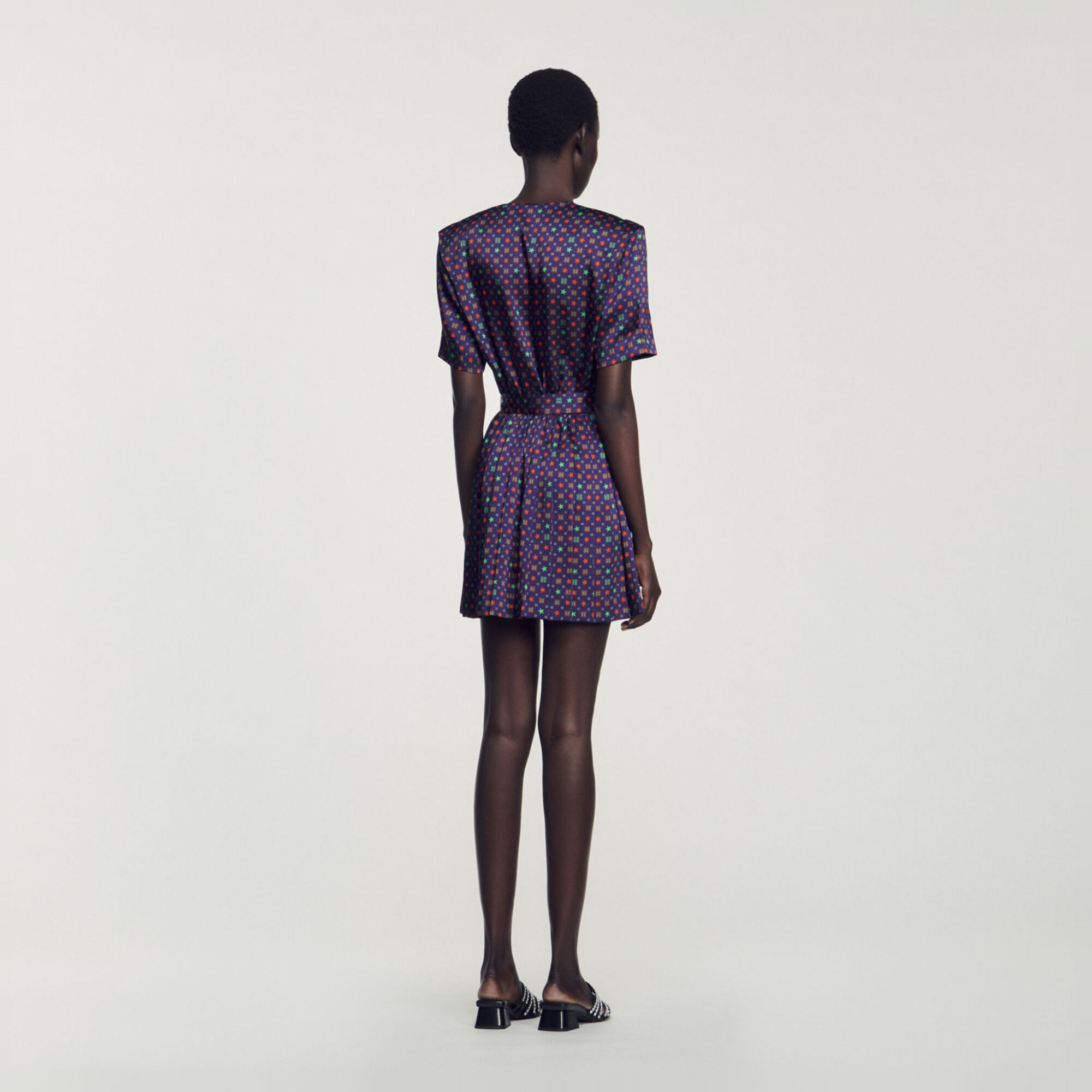 Mono corto satinado estampado