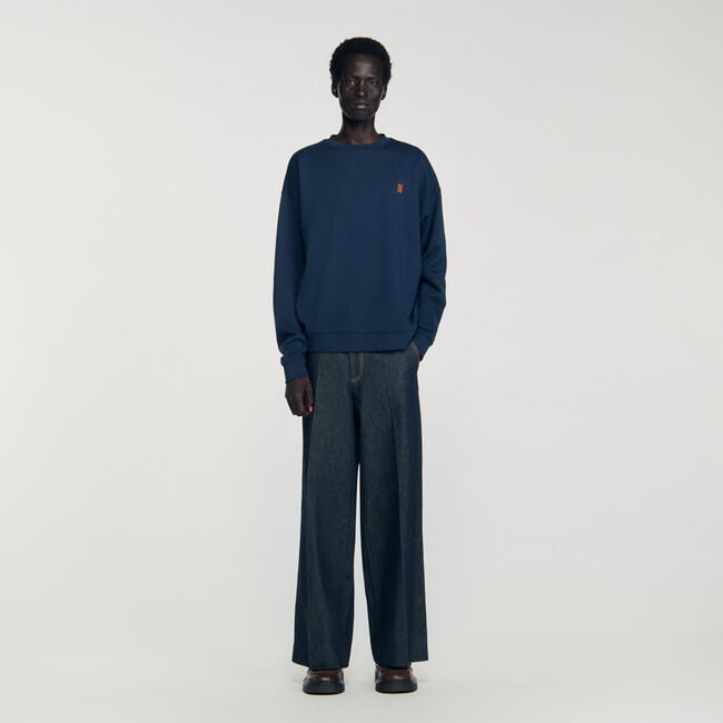 Sudadera oversize con parche de cuero