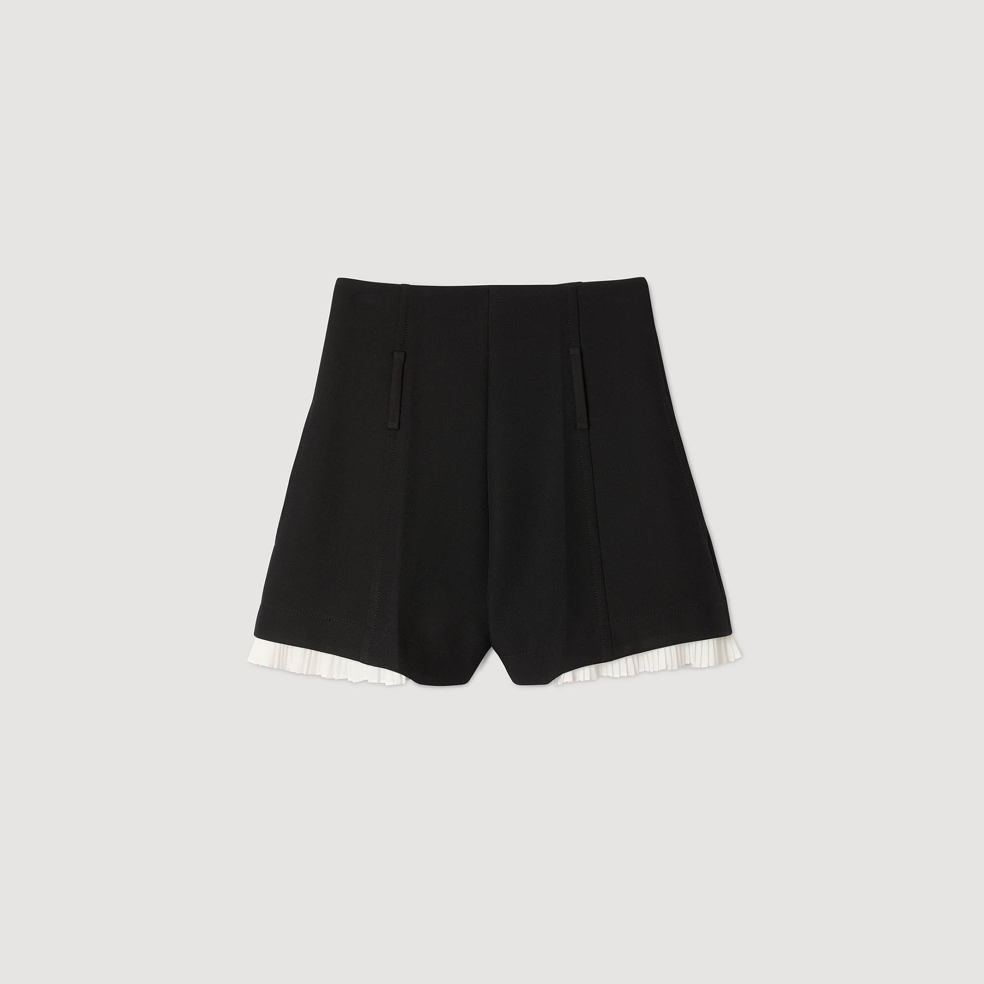 Short de traje con volante