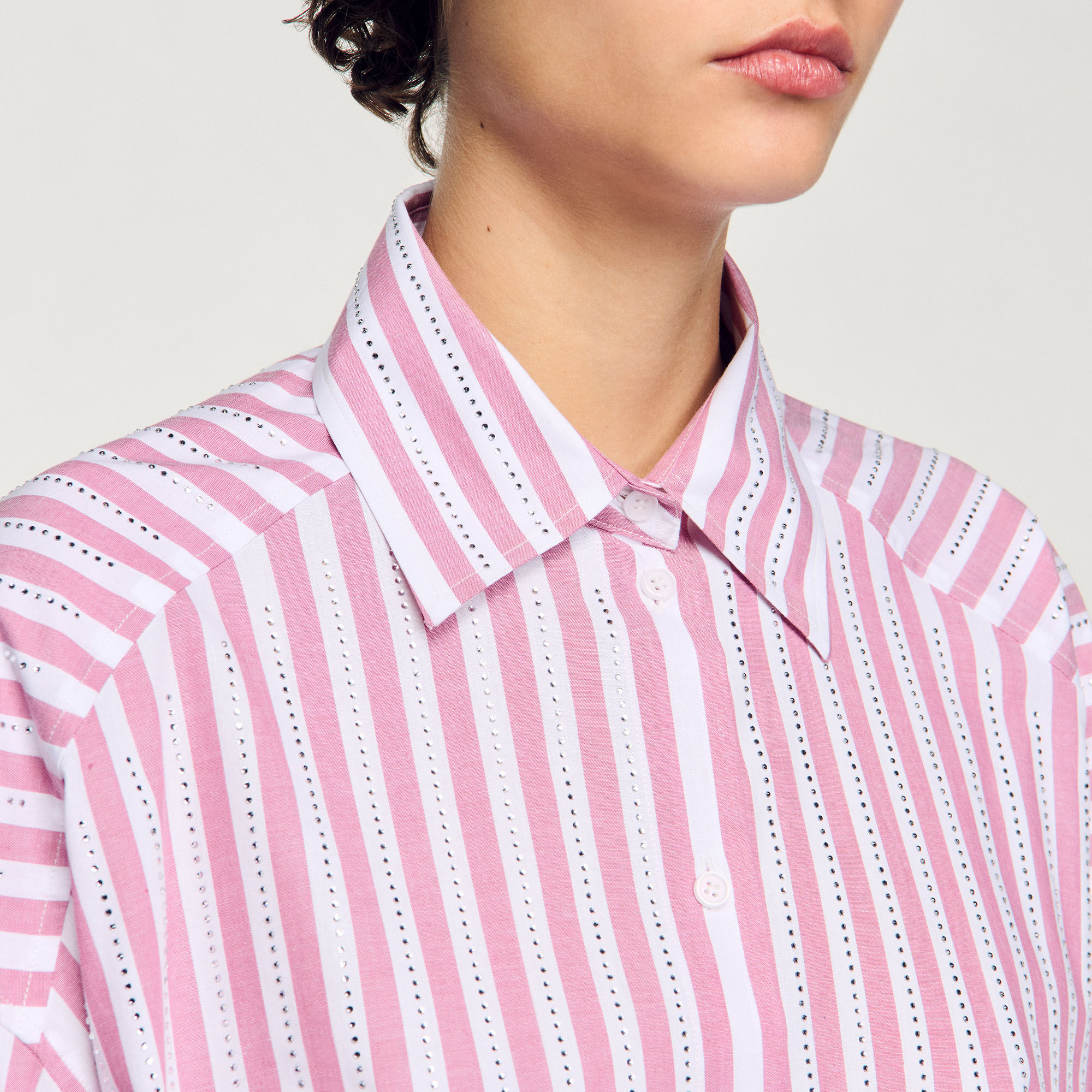 Camisa a rayas con strass