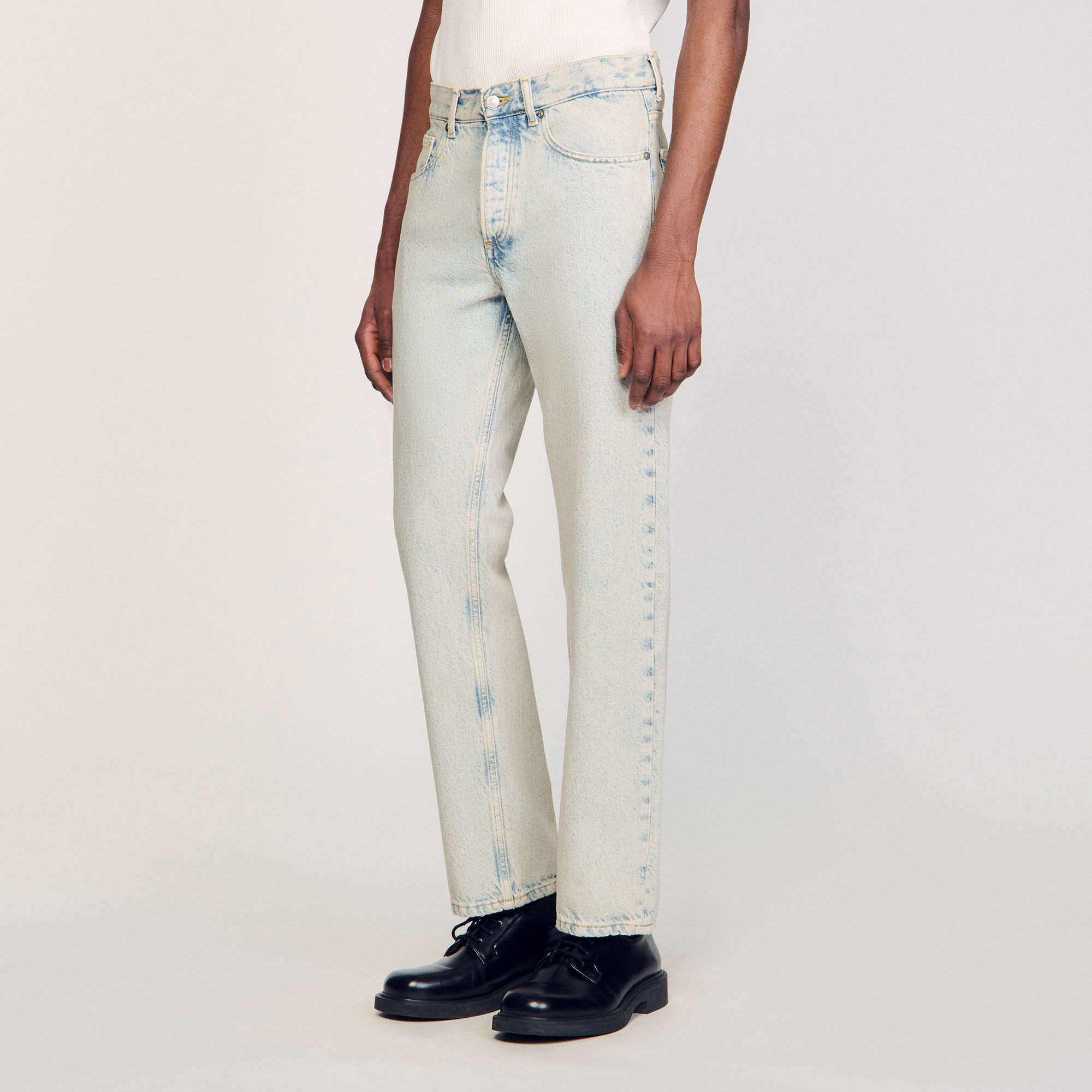 Vaquero regular descolorido
