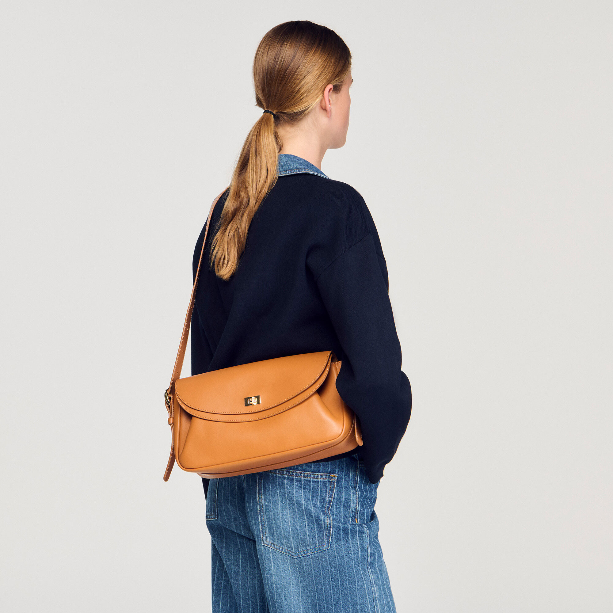 Bolso de cuero liso Le Mambo
