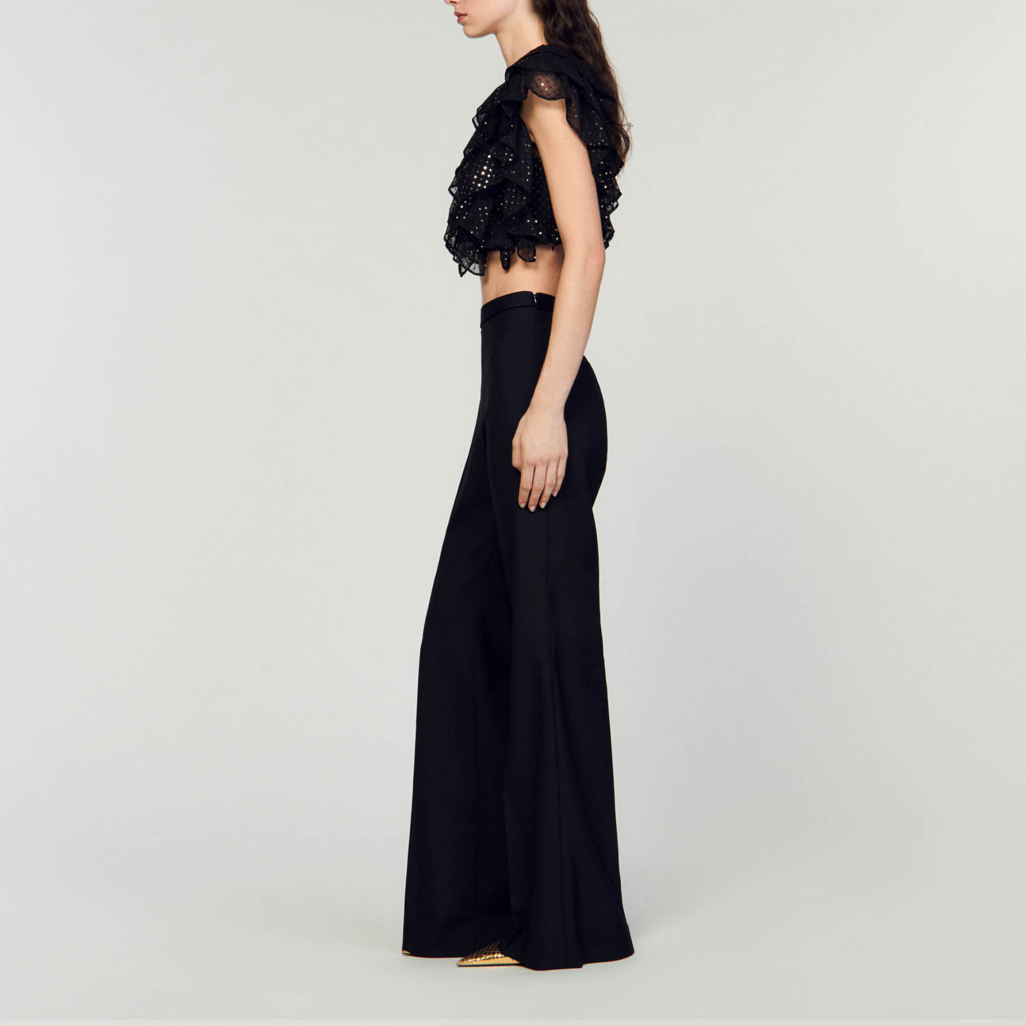 Top corto con volantes