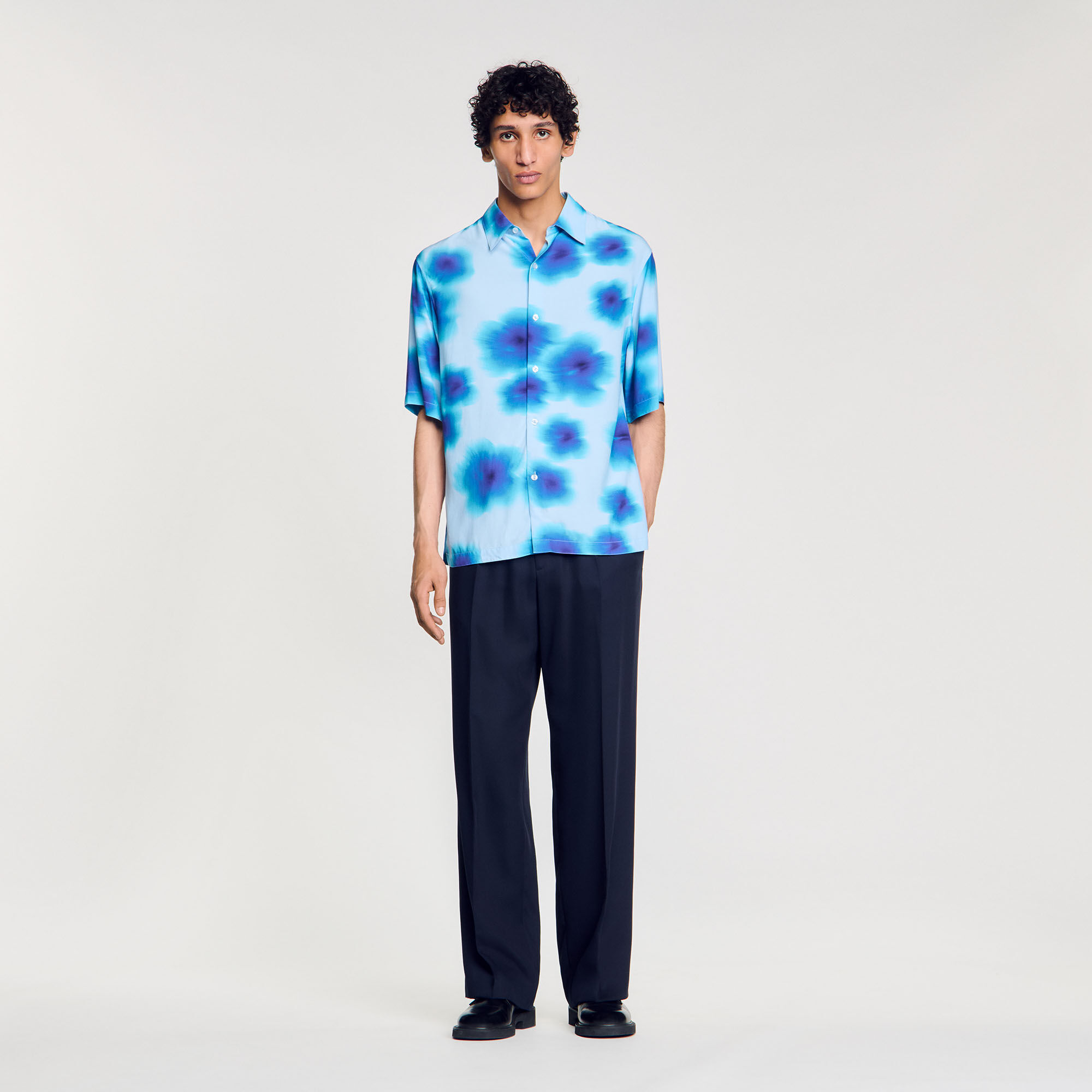 Camisa con estampado floral