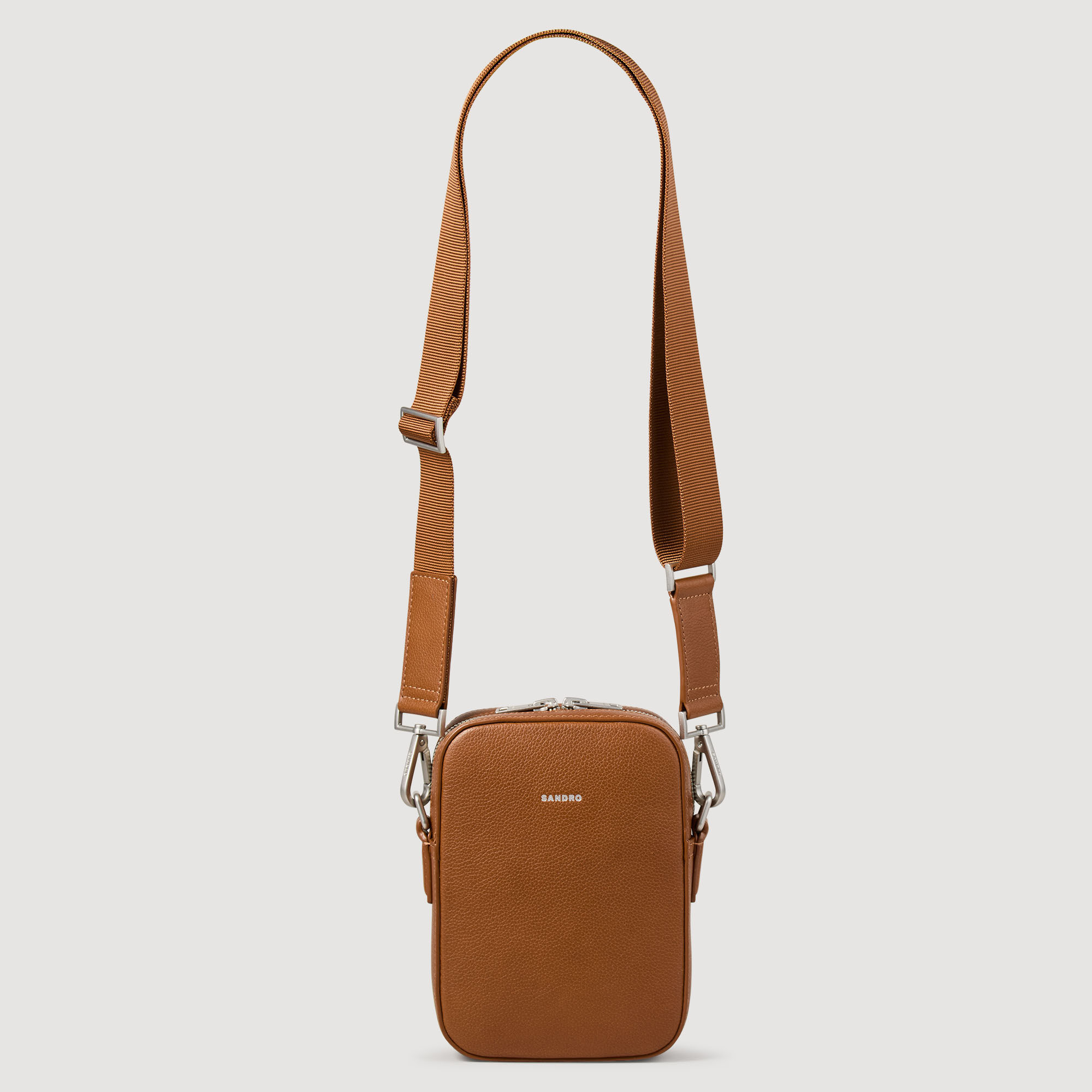 Bolso pequeño de cuero granulado